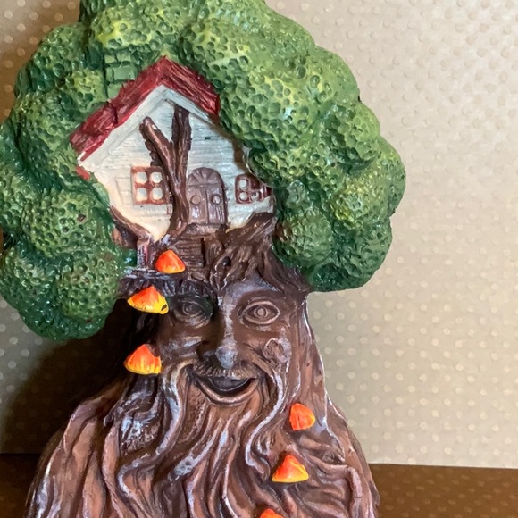Fairy Garden Green Man Forest Figurine with Mushrooms - Picture 8 of 12